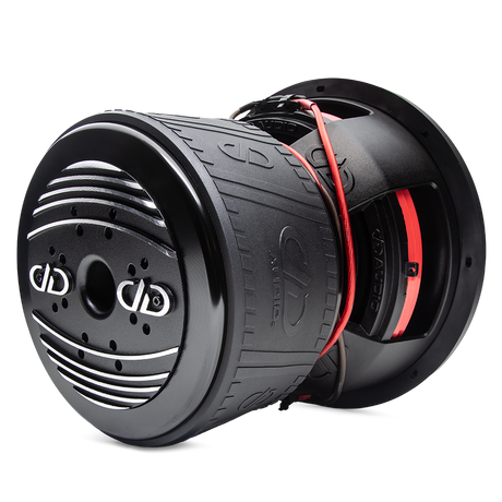 DD audio 812f-D2 - Galinė pusė su laidais ir raudona juosta