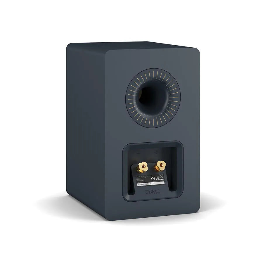 Dali KUPID, kompaktiškos 2- jų juostų Hi-Fi lentyninės garso kolonėlės