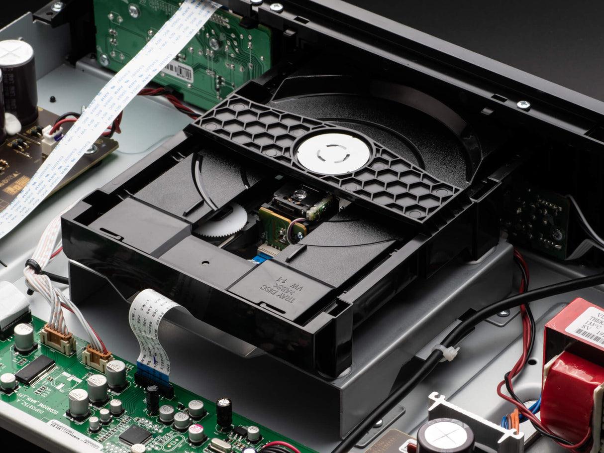 Denon DCD-900NE, CD grotuvas su USB
