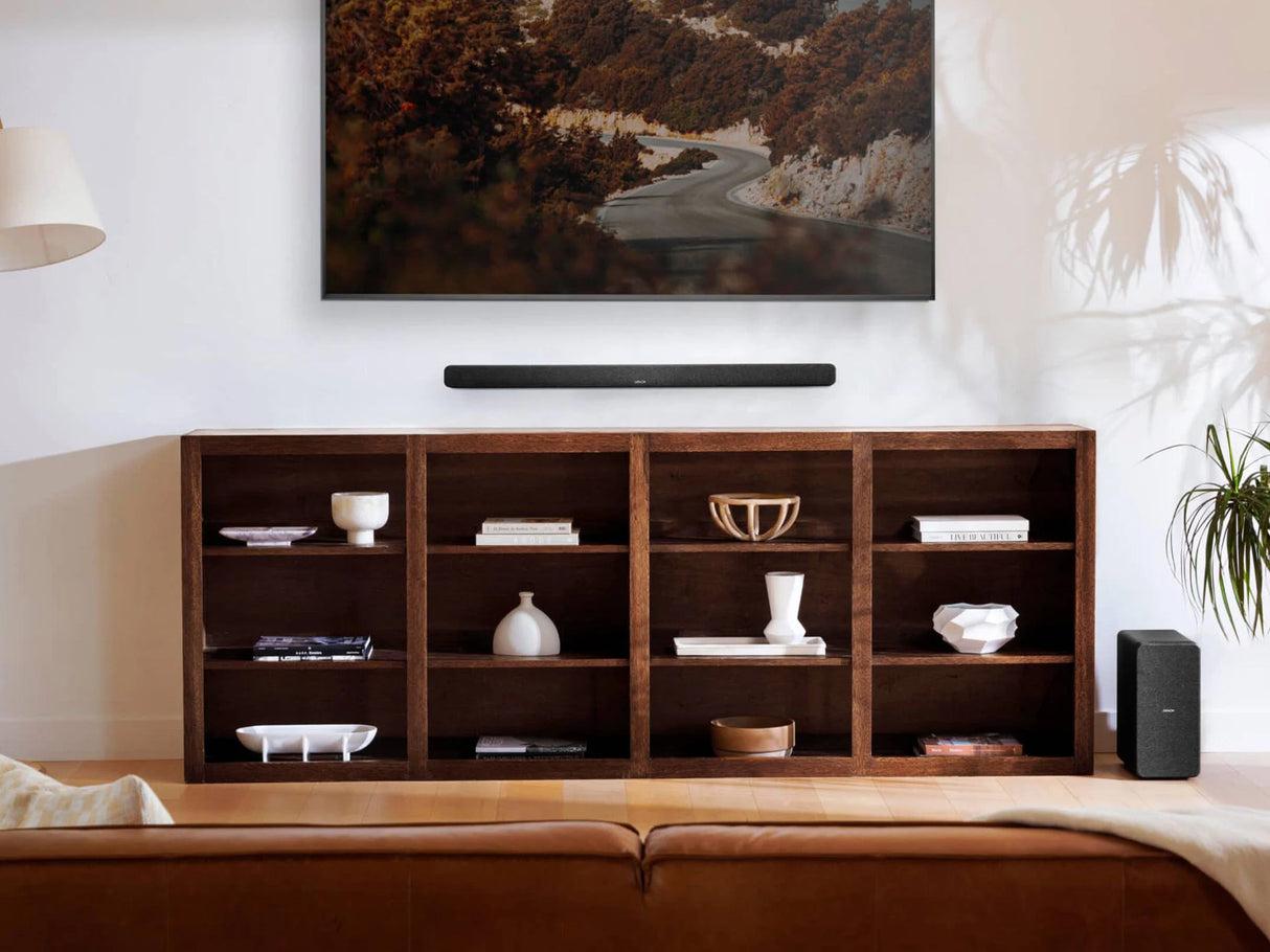 Denon DHT-S517, soundbaras Dolby Atmos su beviele žemų dažnių kolonėle