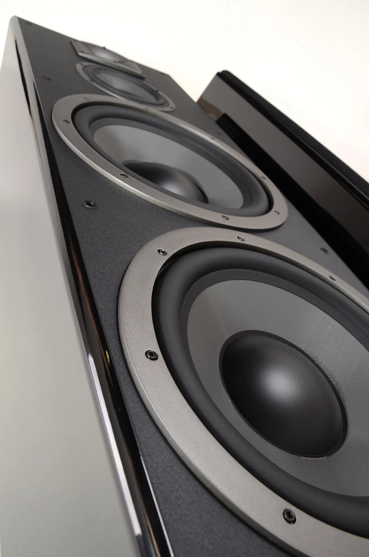 Dynavoice Dynamite 12 (v.2), grindinės garso kolonėlės (įvairių spalvų)