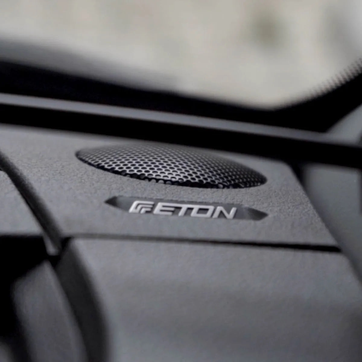ETON, MB-SF21, MB Sprinter W907, 16.5 cm 2-juostų komponentiniai g - Garsiakalbio grotelės ir prekės ženklas