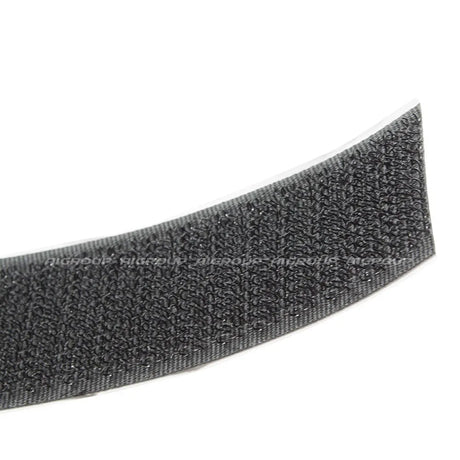 FOUR Connect 4-600353 kabliuko pusė - detalus lipnios juostelės vaizdas