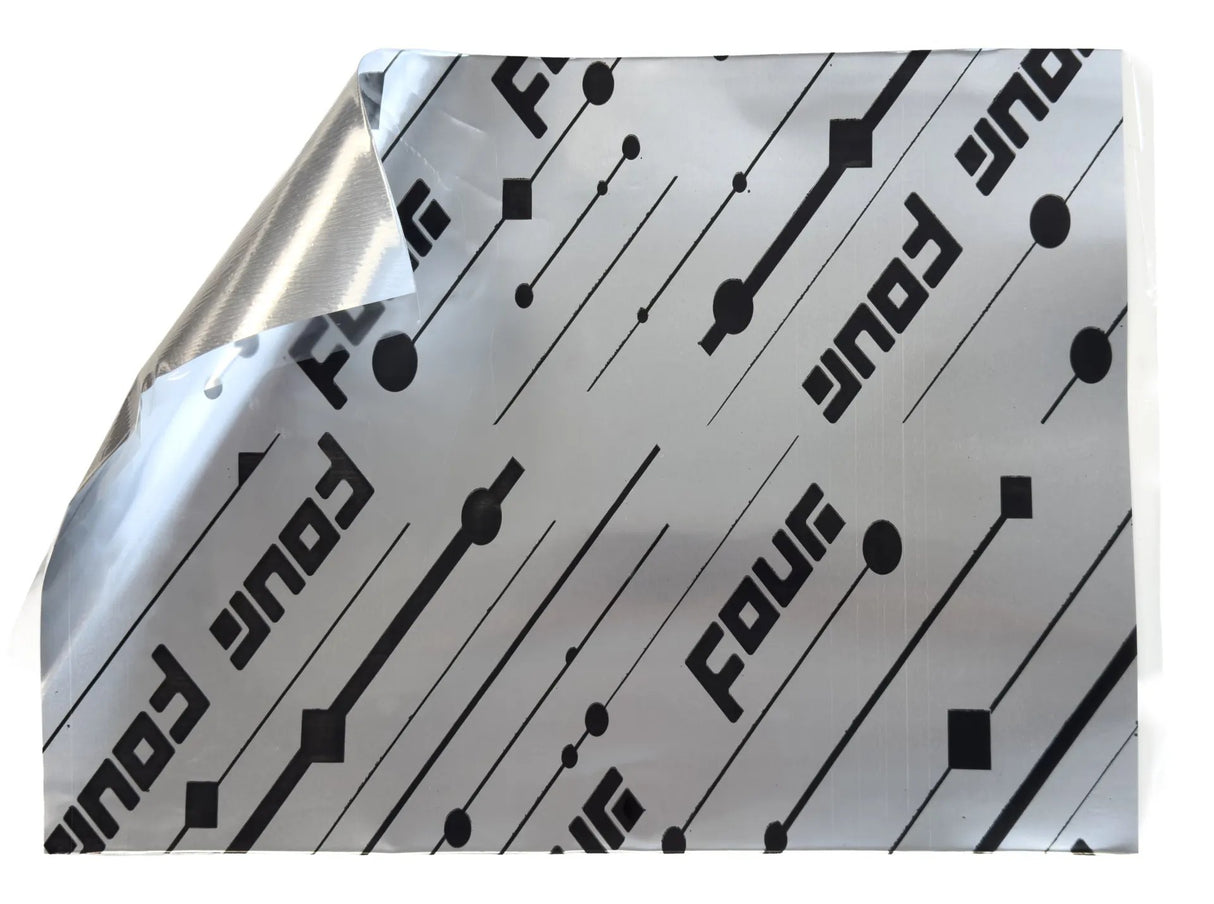 FOUR S2-BaseFoil 500*370 - sulankstyta folija su logotipu ir brėžiniais