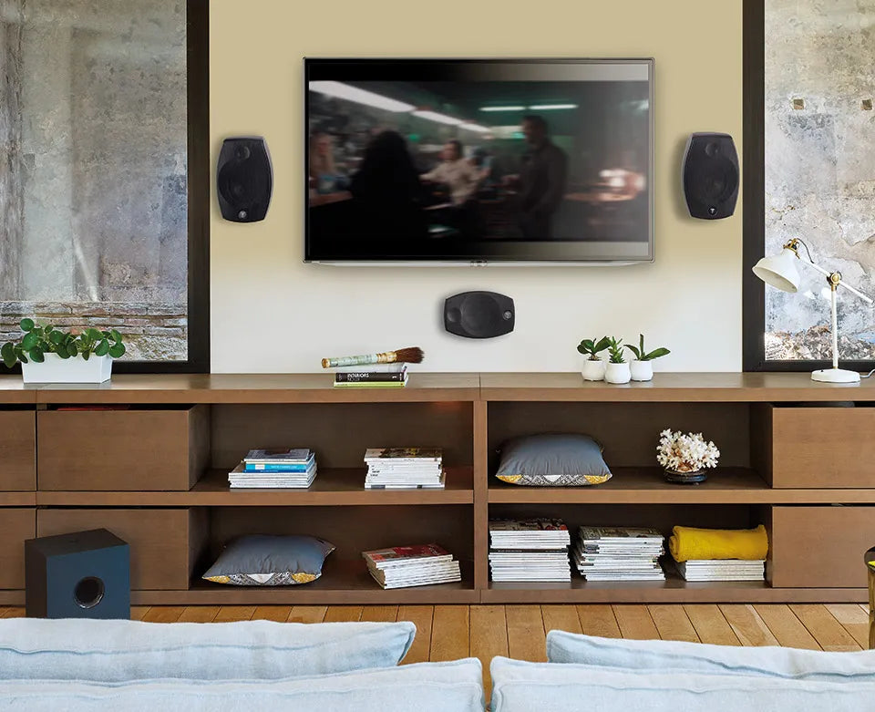 Focal SIB EVO 5.1.2 Dolby Atmos, Namų kino sistema - Atmos garsiakalbiai ant sienos virš televizoriaus