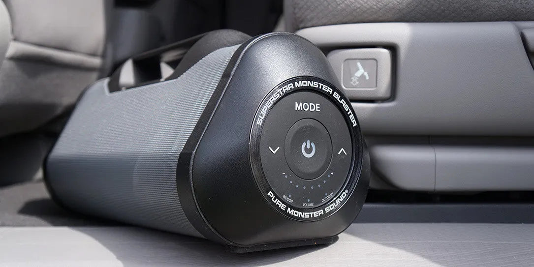 Galingiausias bevielis grotuvas Monster Blaster su Bluetooth