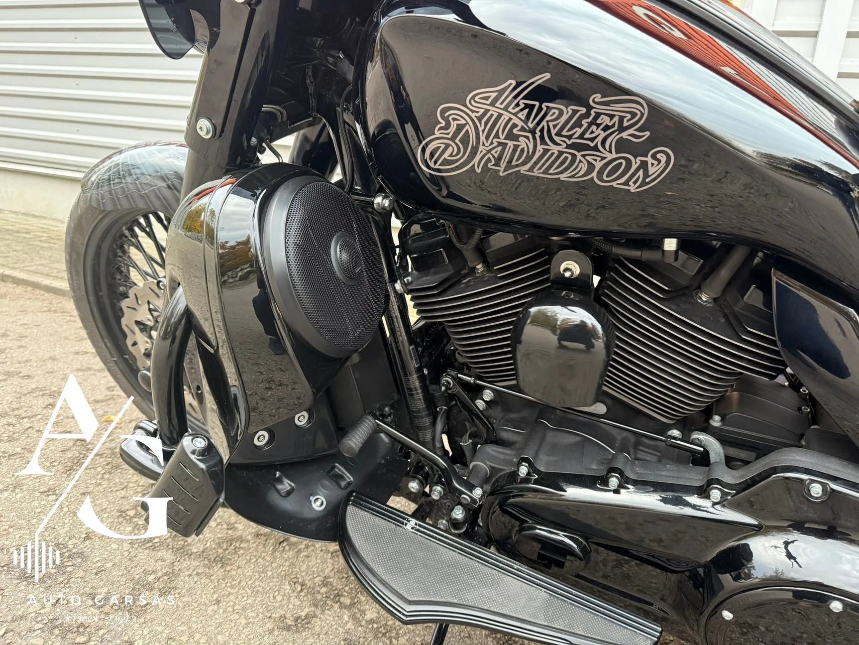 Harley Davidson, garso aparatūros montavimas