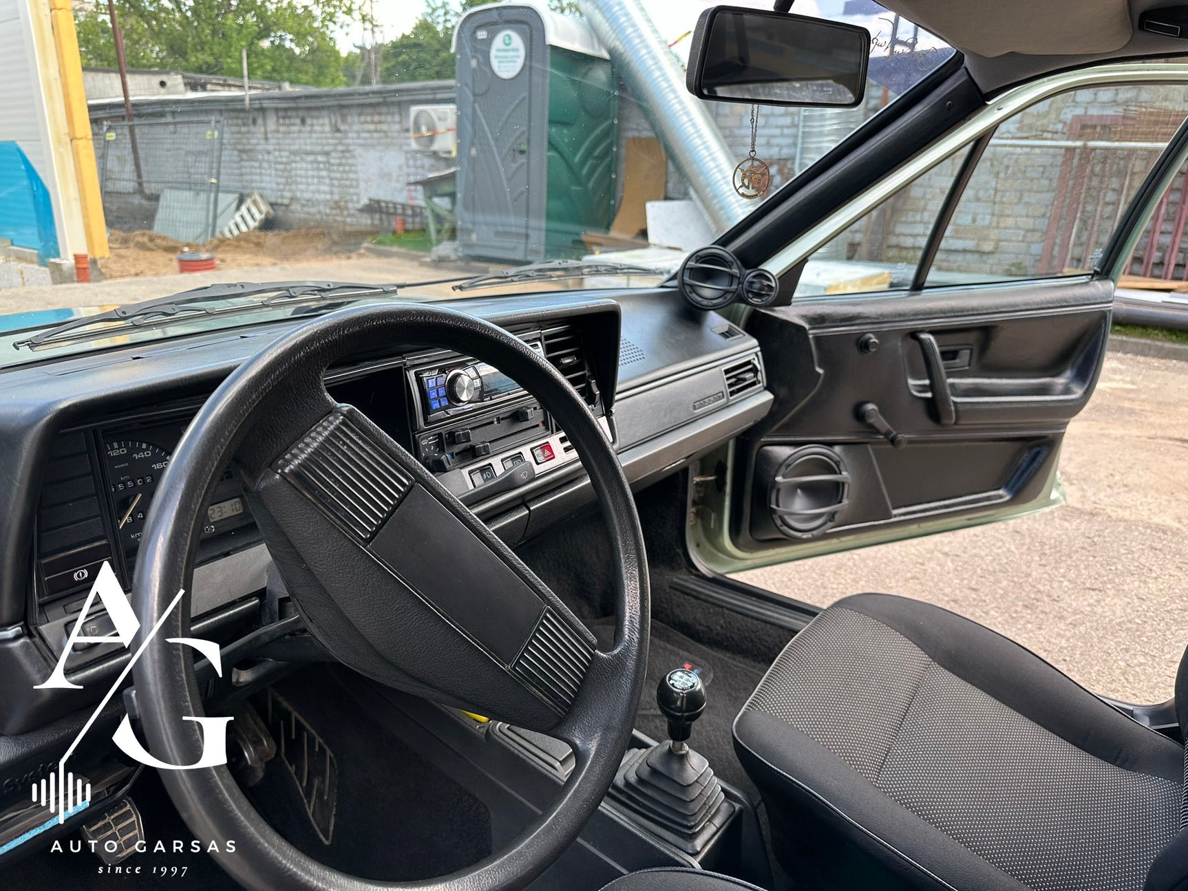 VW Passat 1983m, garso aparatūra
