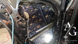 BMW X5 G05, garso izoliacija ir garso aparatūra - Durų vidus su garso izoliacija