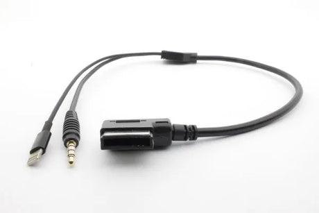 IPhone6-MB 3,5 įėjimo adapteris magnetolai MB 50cm - Adapteris su dviem skirtingais jungčių galais