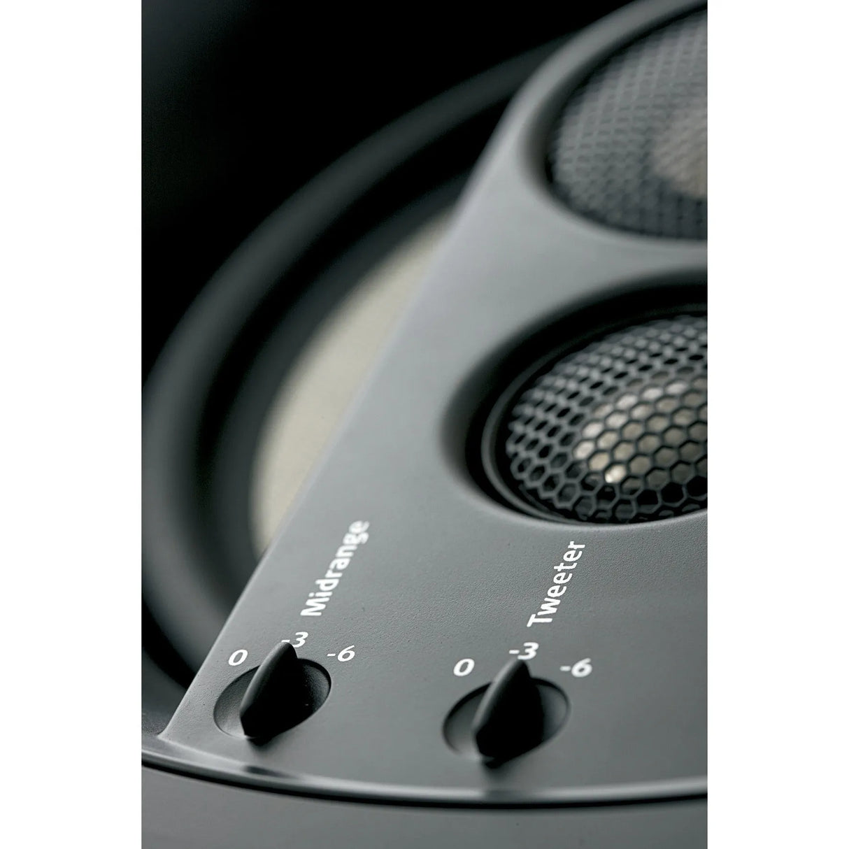 Įmontuojama garso kolonėlė Jamo IW 425 LCR FG, 120W