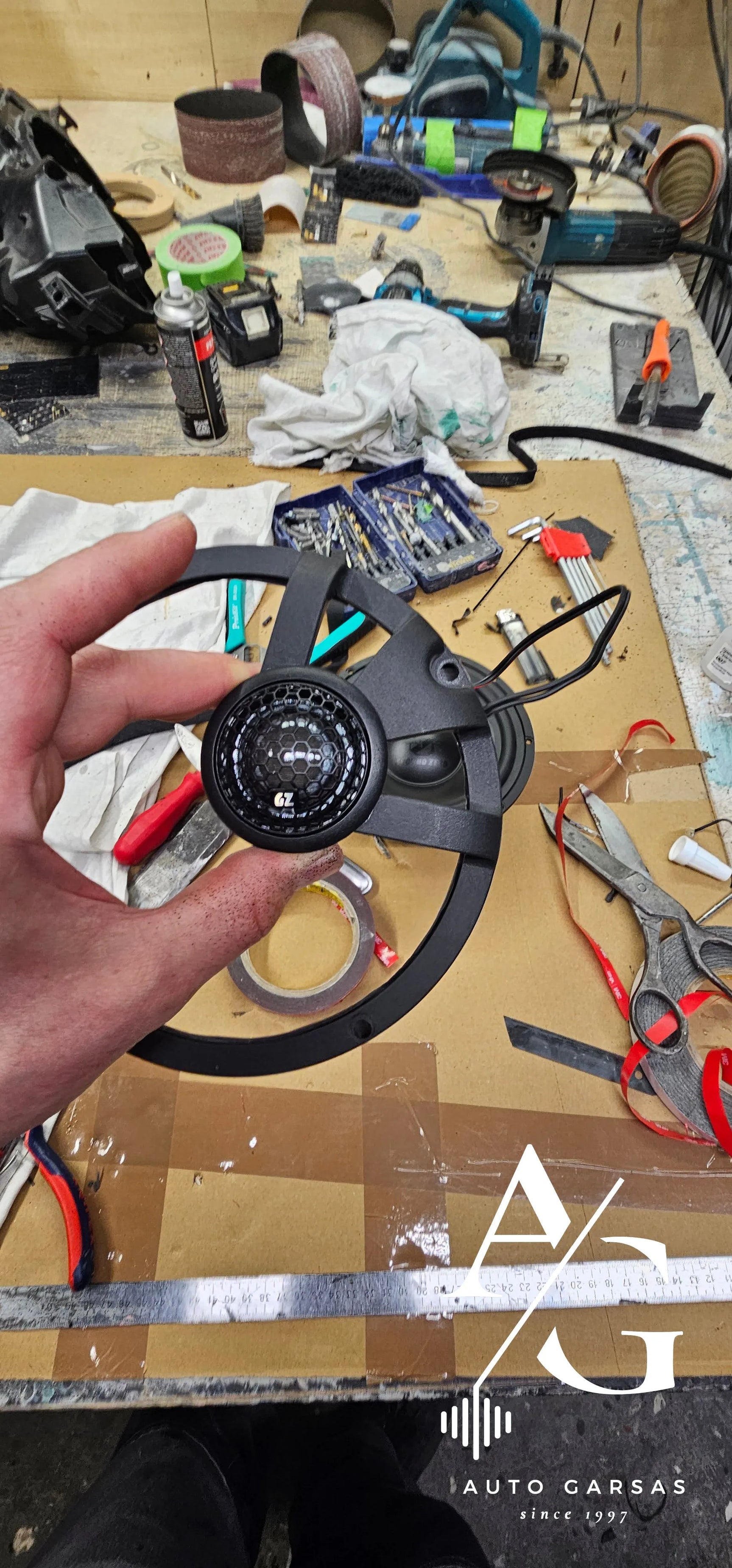 Indian motociklas (2025m) - Garso aparatūra