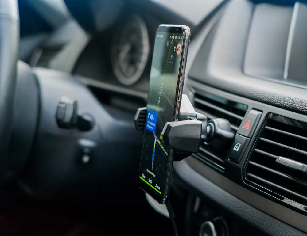 Išmaniojo telefono laikiklis su belaidžio įkrovimo funkcija Neoline Fixit QI C4