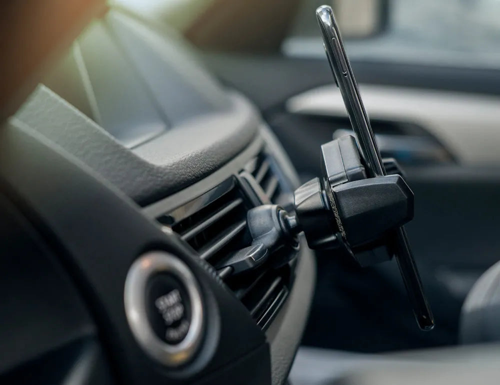 Išmaniojo telefono laikiklis su belaidžio įkrovimo funkcija Neoline Fixit QI C4