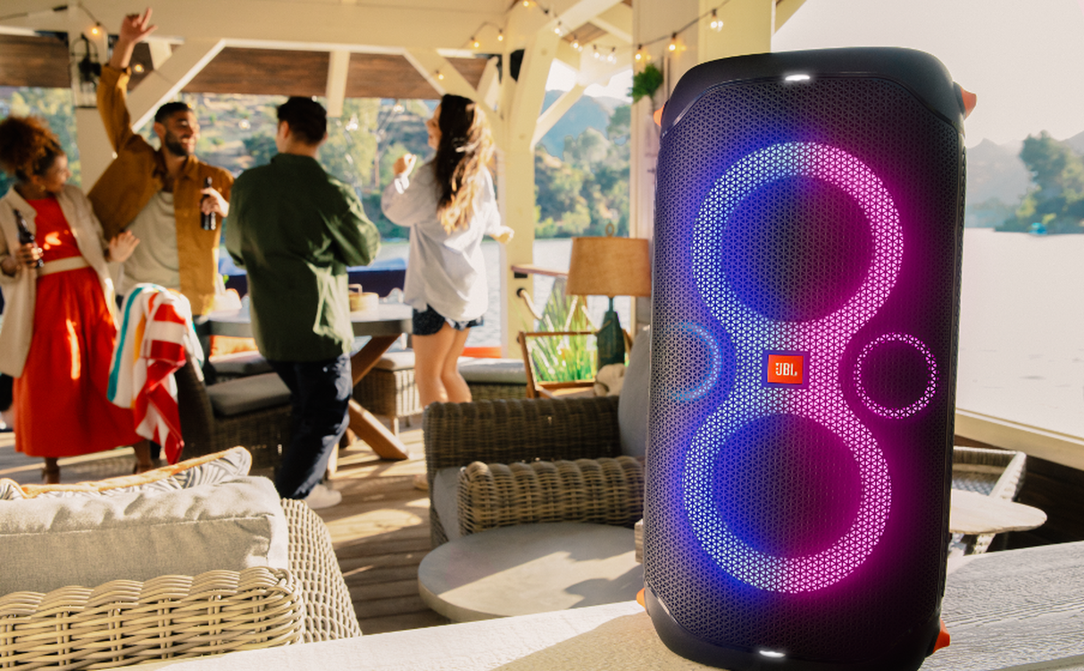 JBL PartyBox 110, nešiojama garso sistema su apšvietimu