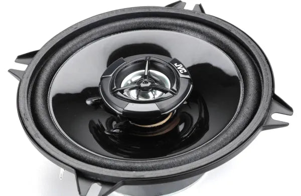 JVC, CS-DR520, 13 cm /5.25" 2-juostų koaksialiniai garsiakalbiai - Garsiakalbio tvirtinimo detalės ir JVC logotipas