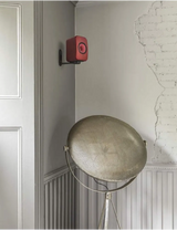 KEF B1, sieniniai laikikliai skirti LSX II garso kolonėlėms