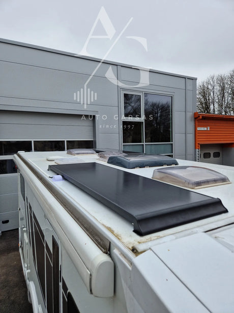 Kemperis Citroen Carado saulės baterijos montavimas 2025m