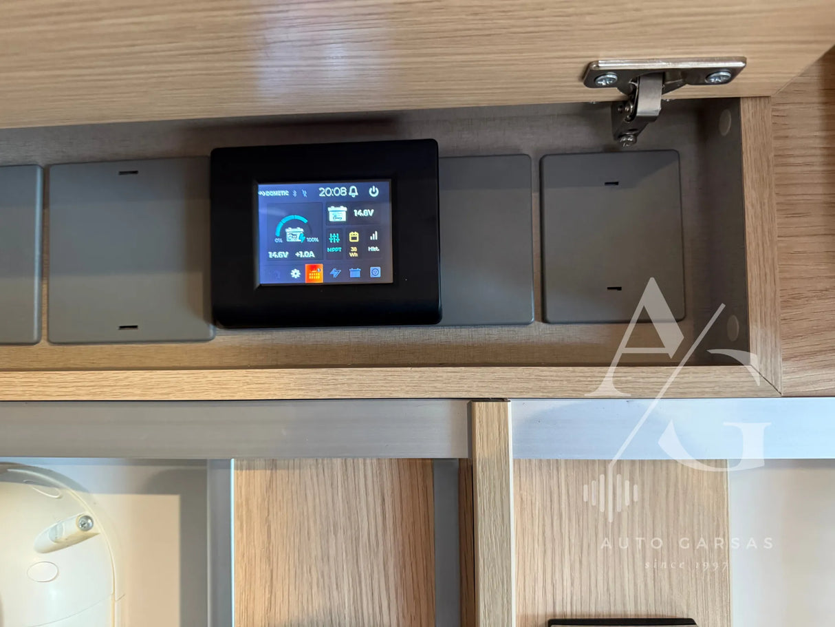 Kemperis Mercedes Hymer, garso aparatūra, saulės baterija, kondicionierius 2025m