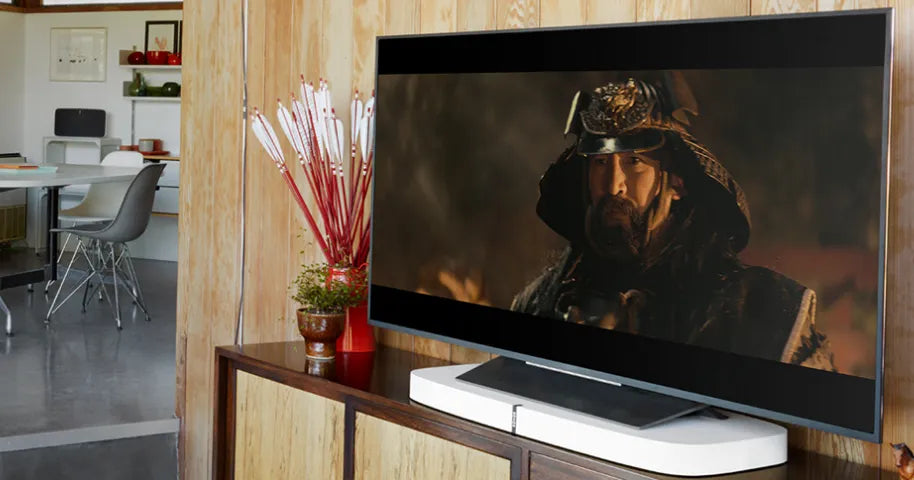 Kompaktiška garso sistema Sonos PLAYBASE su Wi-Fi