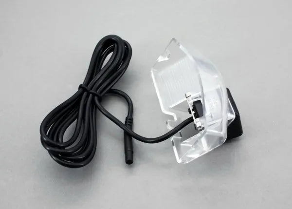 LAMZCM02 galinio vaizdo kamera Mazda 2, Mazda 3 (2010-2013) - Permatomas korpusas su laidu