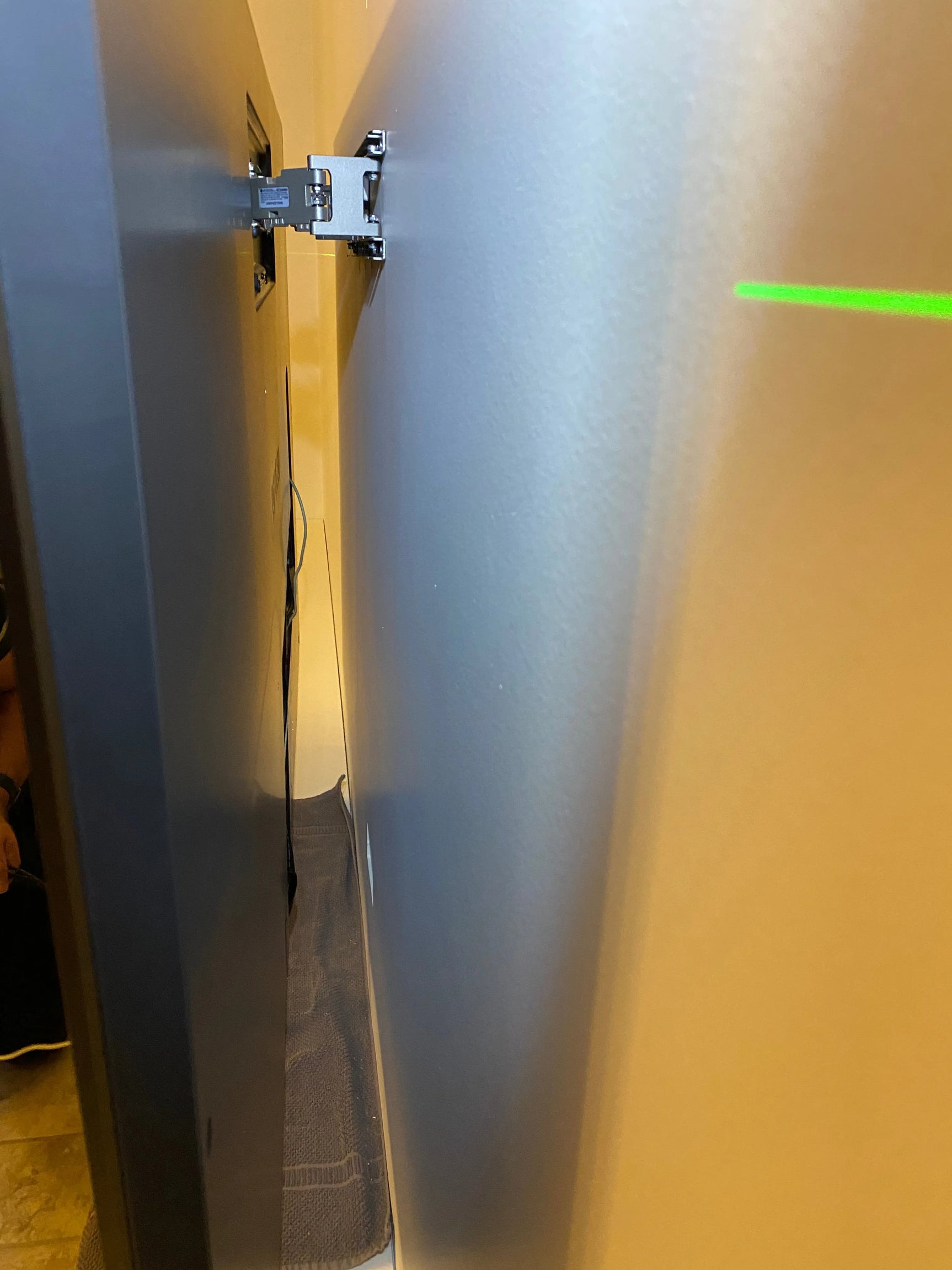 LG Oled TV montavimas