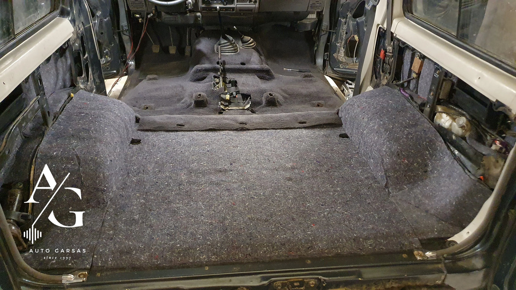 Land Rover Defender, garso izoliacija