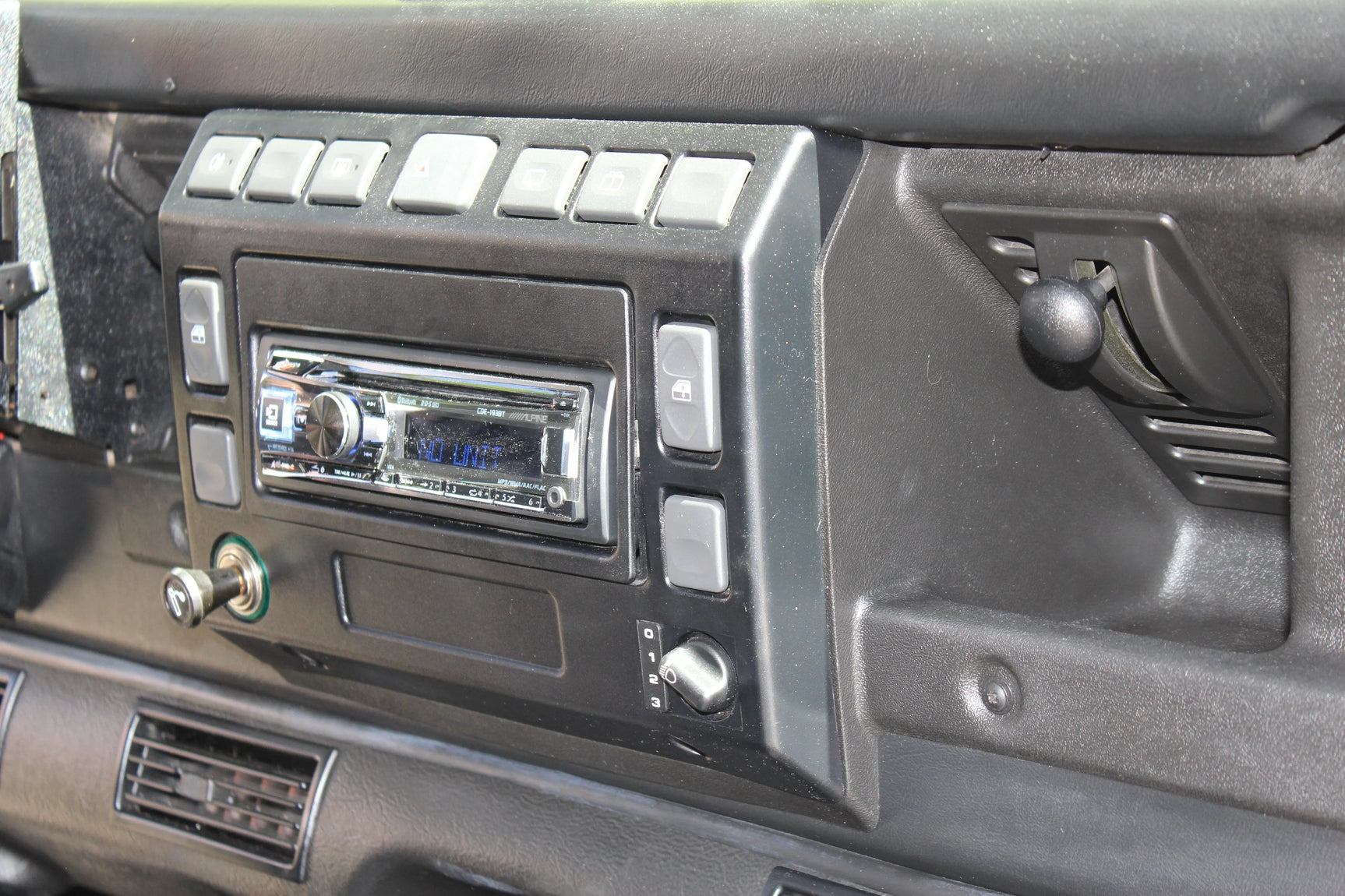 Land Rover garsiakalbiai