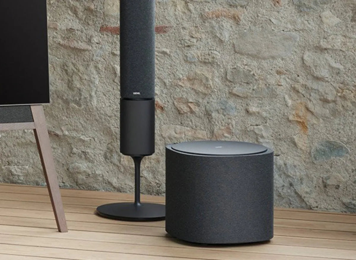 Loewe klang 5, belaidė garso sistema televizoriui - Belaidis žemų dažnių garsiakalbis ir kolonėlė