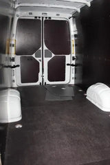 MAN mikroautobuso sienų, grindų arkų, įrengimas drėgmei atsparia faniera