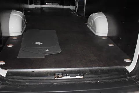 MAN mikroautobuso sienų, grindų arkų, įrengimas drėgmei atsparia faniera