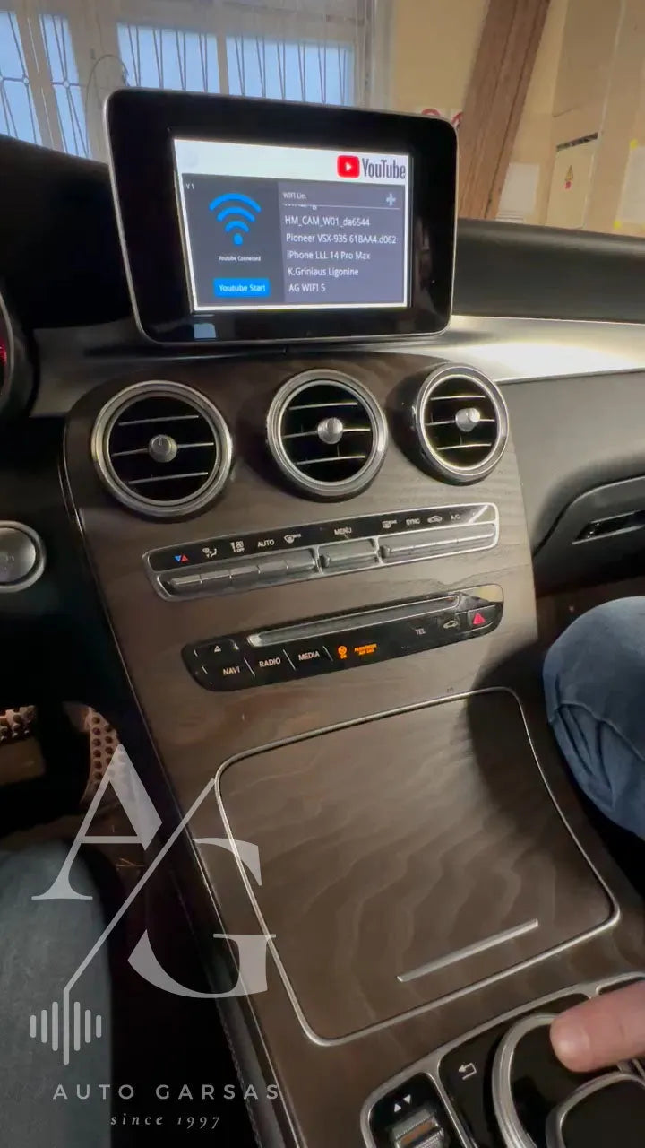 MB GLC CarPlay