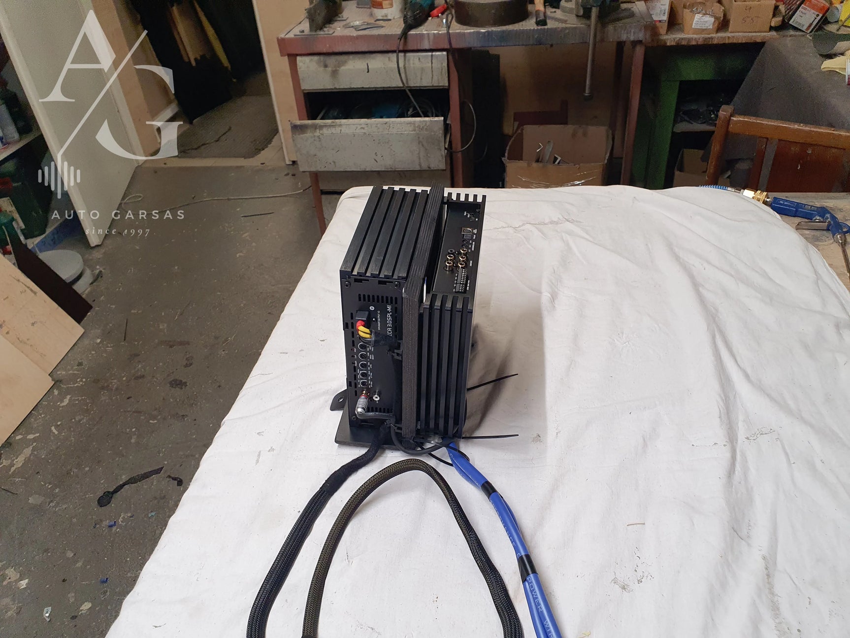 MB S COUPE, garso aparatūra