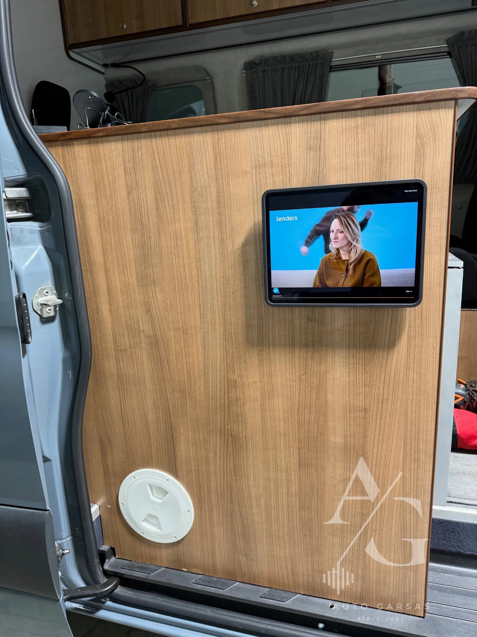 MB Sprinter Kemperis, garso aparatūra, RGB apšvietimas 2025m