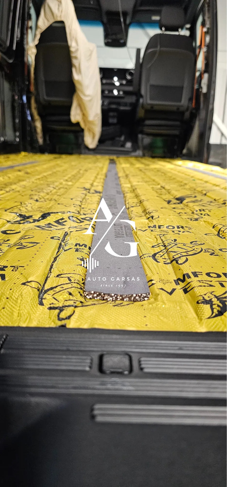 Mercedes Benz Sprinter 2025m - Garso izoliacija