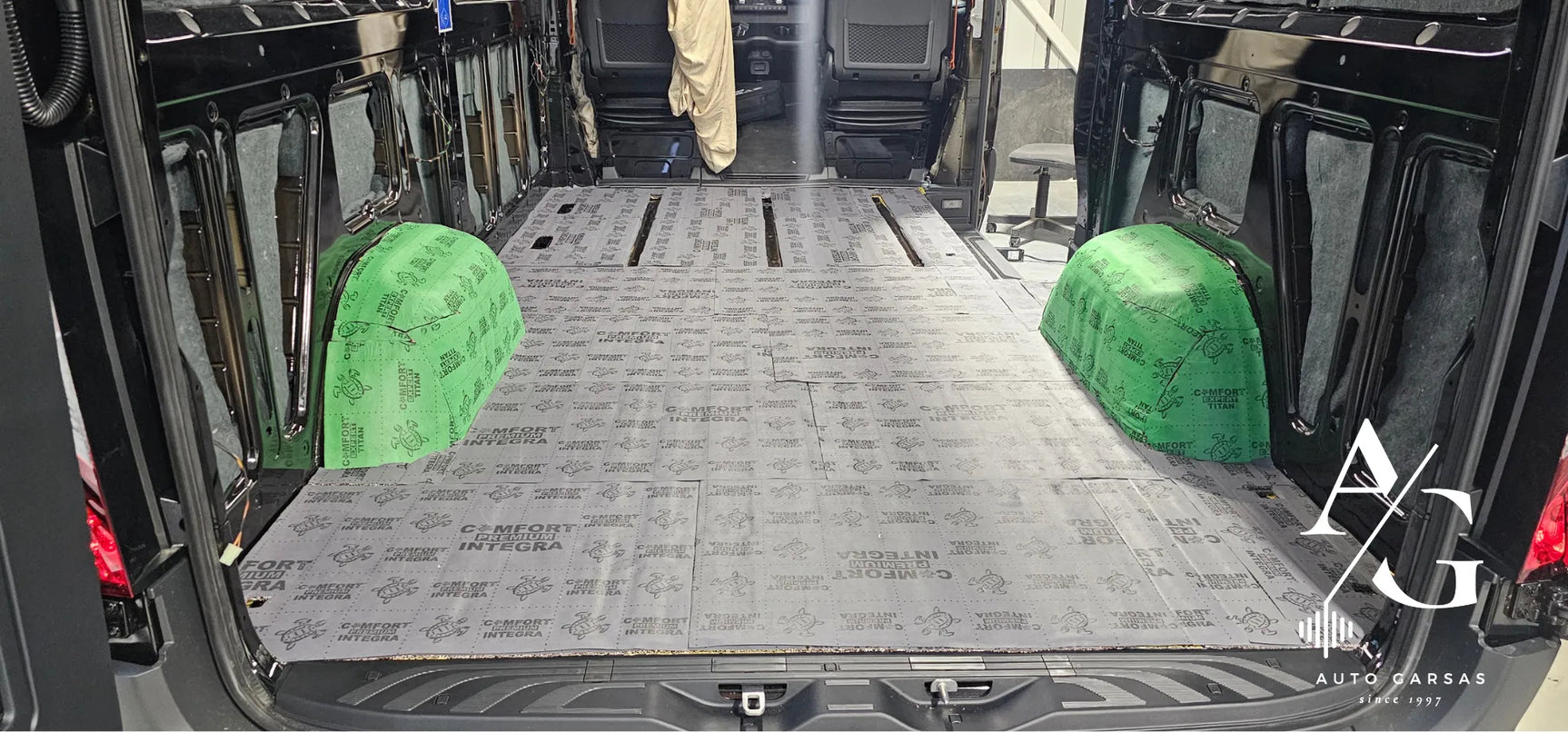 Mercedes Benz Sprinter 2025m - Garso izoliacija