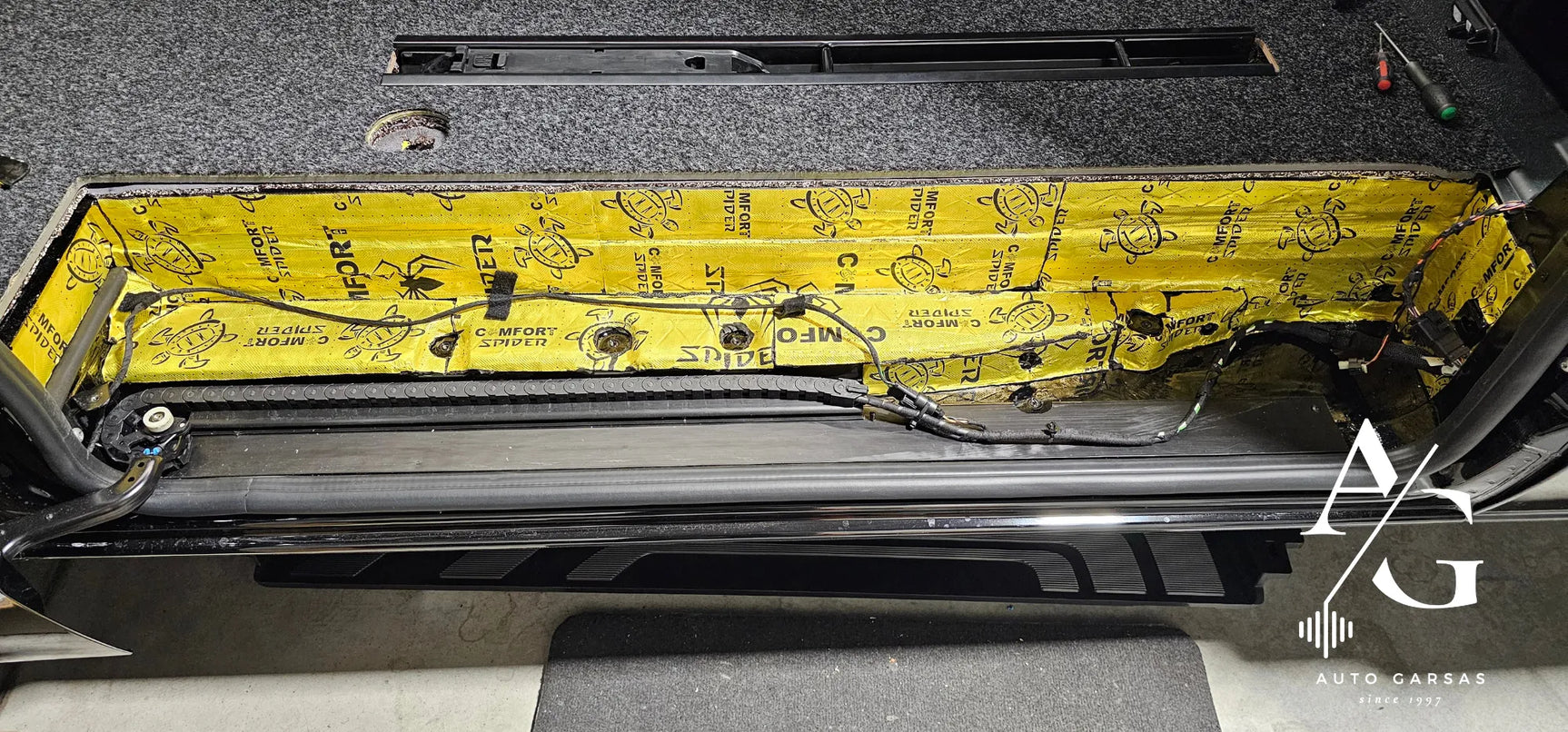 Mercedes Benz Sprinter 2025m - Garso izoliacija