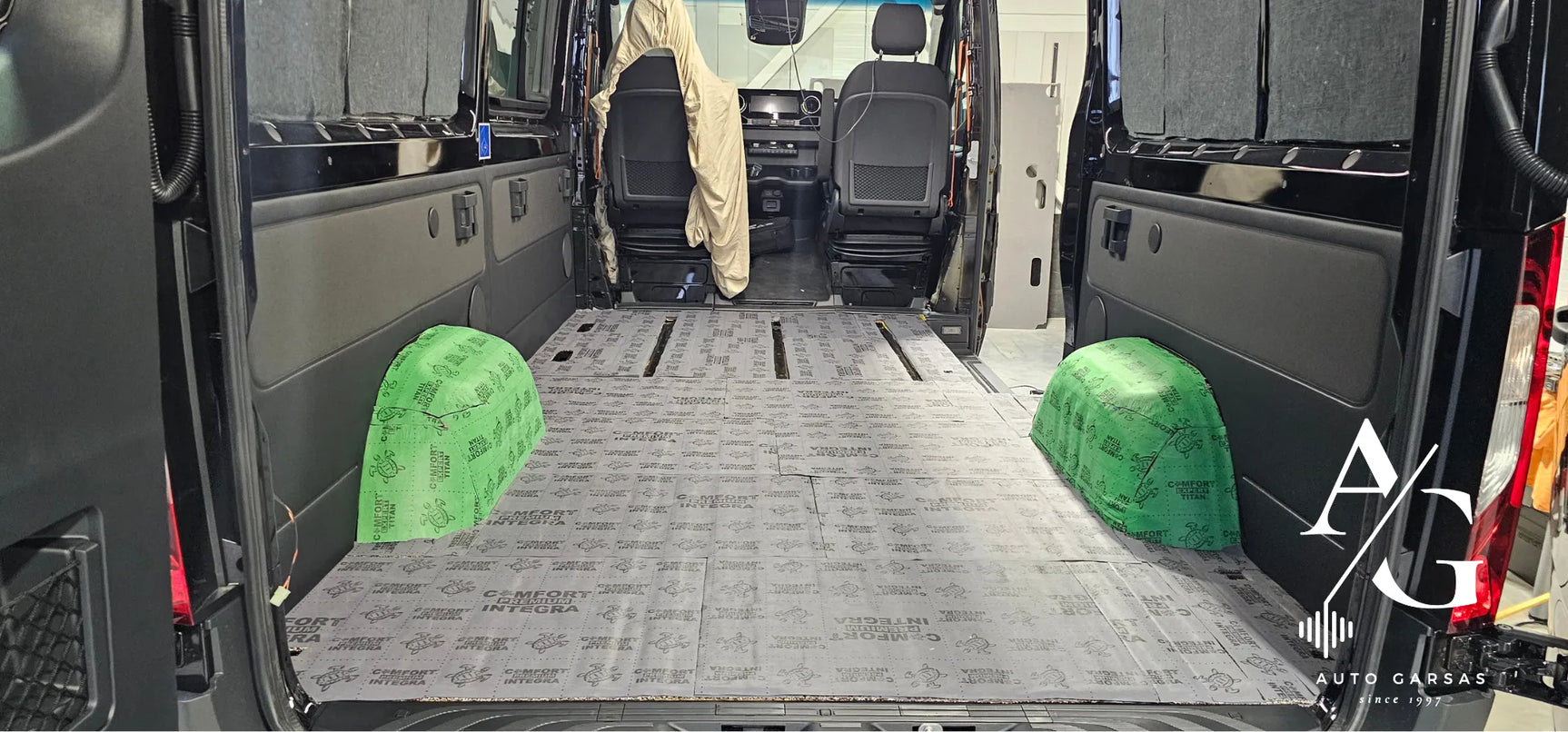 Mercedes Benz Sprinter 2025m - Garso izoliacija