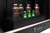 McIntosh MC901, monofoninis stiprintuvas (sujungia 300 vatų lempinį stiprintuvą ir 600 vatų tranzistorinį stiprintuvą viename korpuse) 