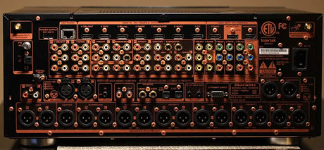 Marantz AV8805A, A/V Pradinis Stiprintuvas