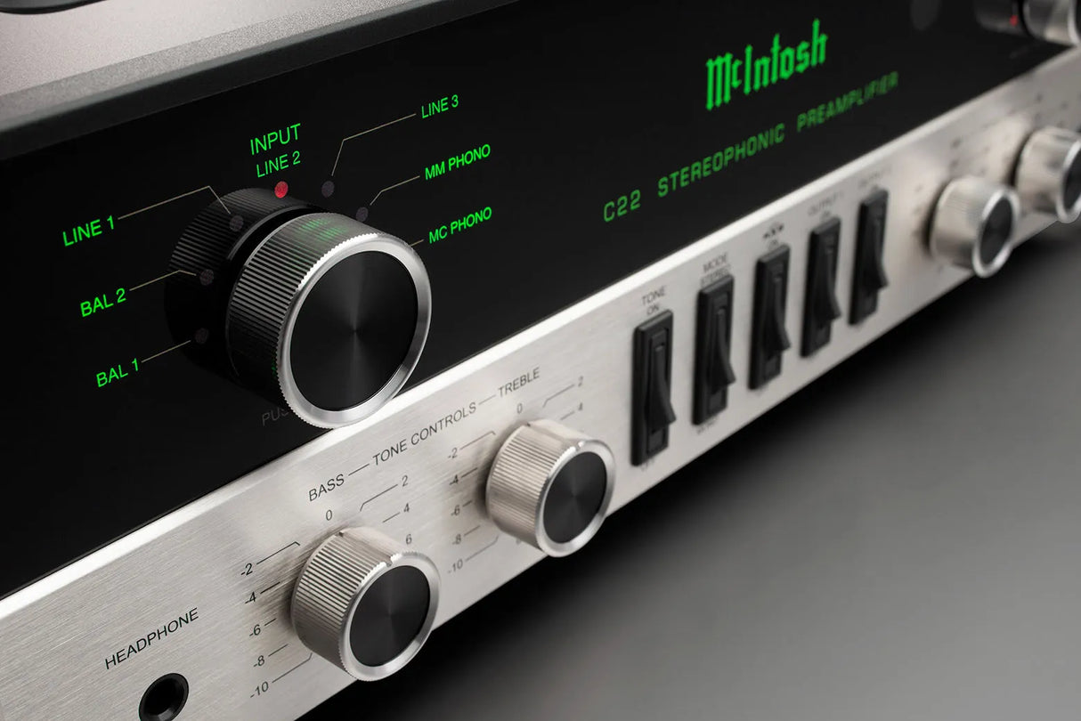 McIntosh C22 Mk V, 2-jų kanalų lempinis pradinis stiprintuvas