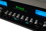 McIntosh C55, 2-jų kanalų tranzistorinis pradinis stereo stiprintuvas - Mėlyni indikatoriai ir žali mygtukai su skaitmenimis