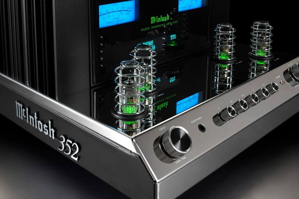 McIntosh MA352, 2-jų kanalų integruotas stereo stiprintuvas, 320W - Elektroninės lempos su žaliu apšvietimu