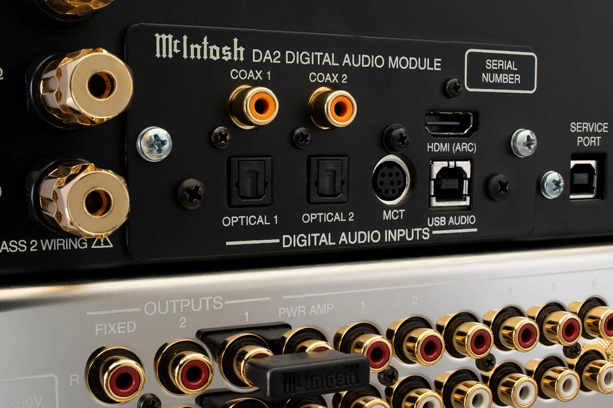 McIntosh MA8950, 2-jų kanalų integruotas stereo stiprintuvas - Galinė panelė su įvairiomis jungtimis