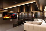 McIntosh MHT300, 7.2 kanalo namų kino stiprintuvas su Dolby Atmos, Dirac Live - įrenginių krūva su mėlynais indikatoriais