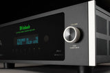 McIntosh MHT300, 7.2 kanalo namų kino stiprintuvas su Dolby Atmos, Dirac Live - Didysis garso reguliavimo ratukas ir ekranėlis