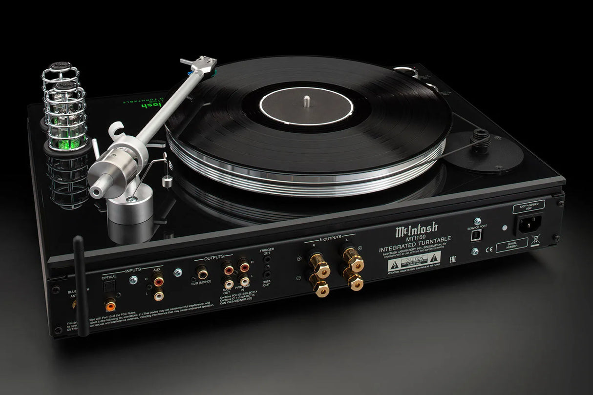McIntosh MTI100, patefonas su integruotu stiprintuvu - galinė panelė su jungtimis ir lemputėmis