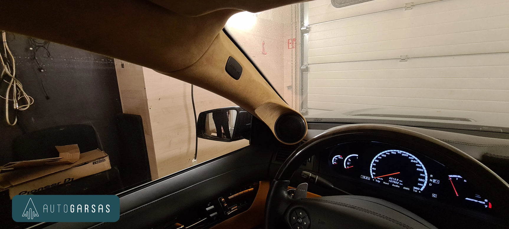 Mercedes-Benz CL 65 AMG - garso aparatūra, dalinė garso izoliacija