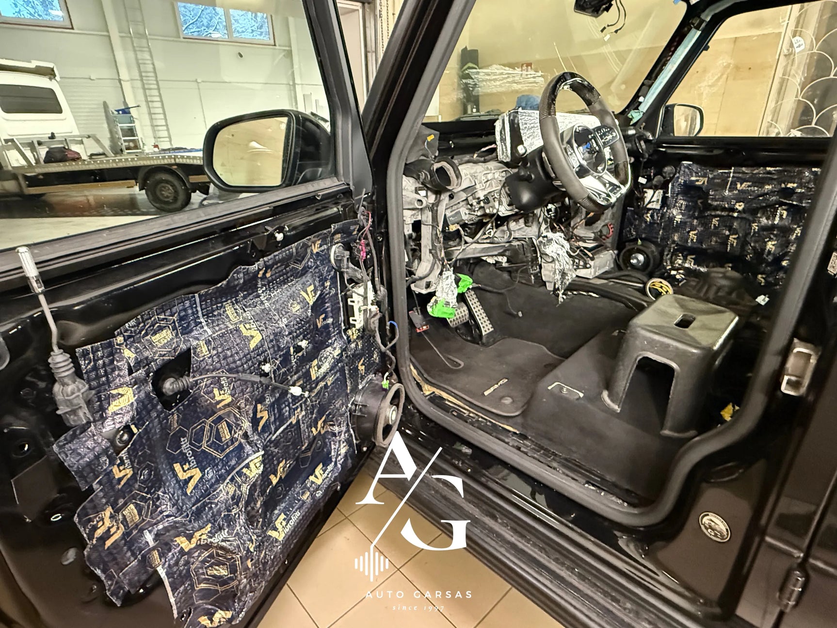 Mercedes-Benz G-Class (2026m) - Pilna garso izoliacija