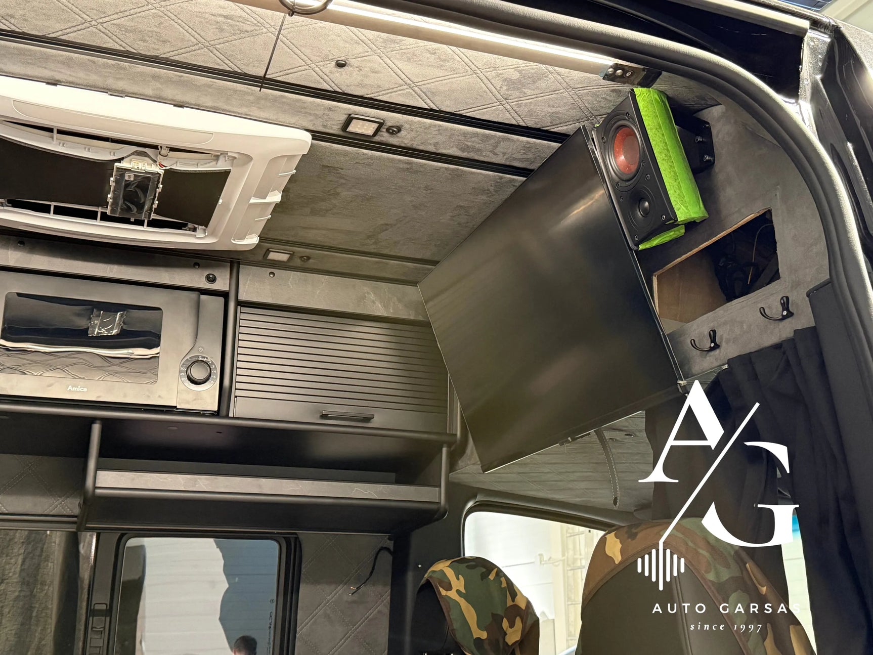 Mercedes Benz Sprinter 2025m - Kondicionieriaus montavimas